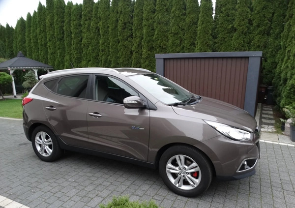 Hyundai ix35 cena 36900 przebieg: 205000, rok produkcji 2011 z Świebodzin małe 154